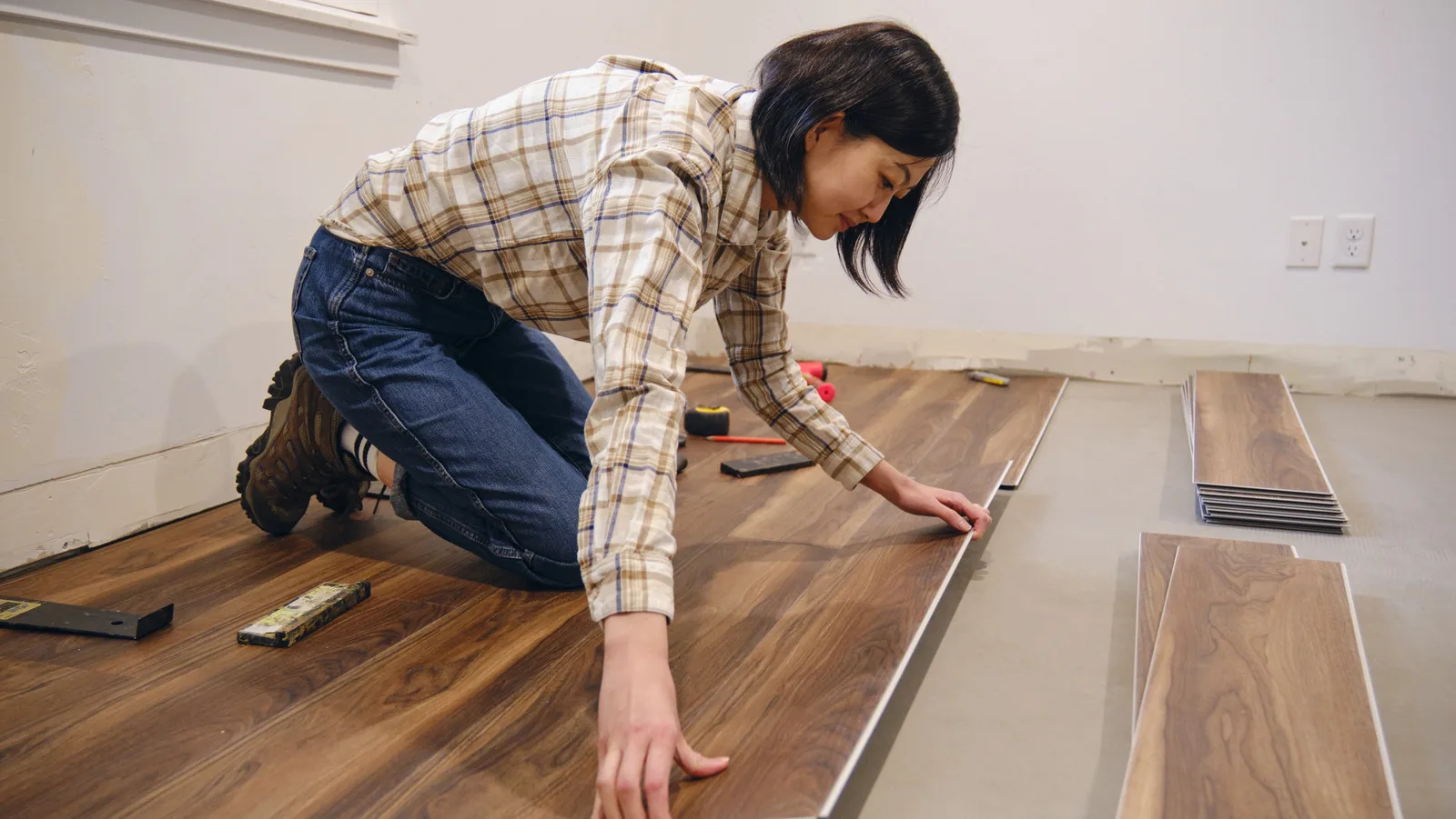 Expert Flooring Installation Tips from StructMindpci: Transform Your Space